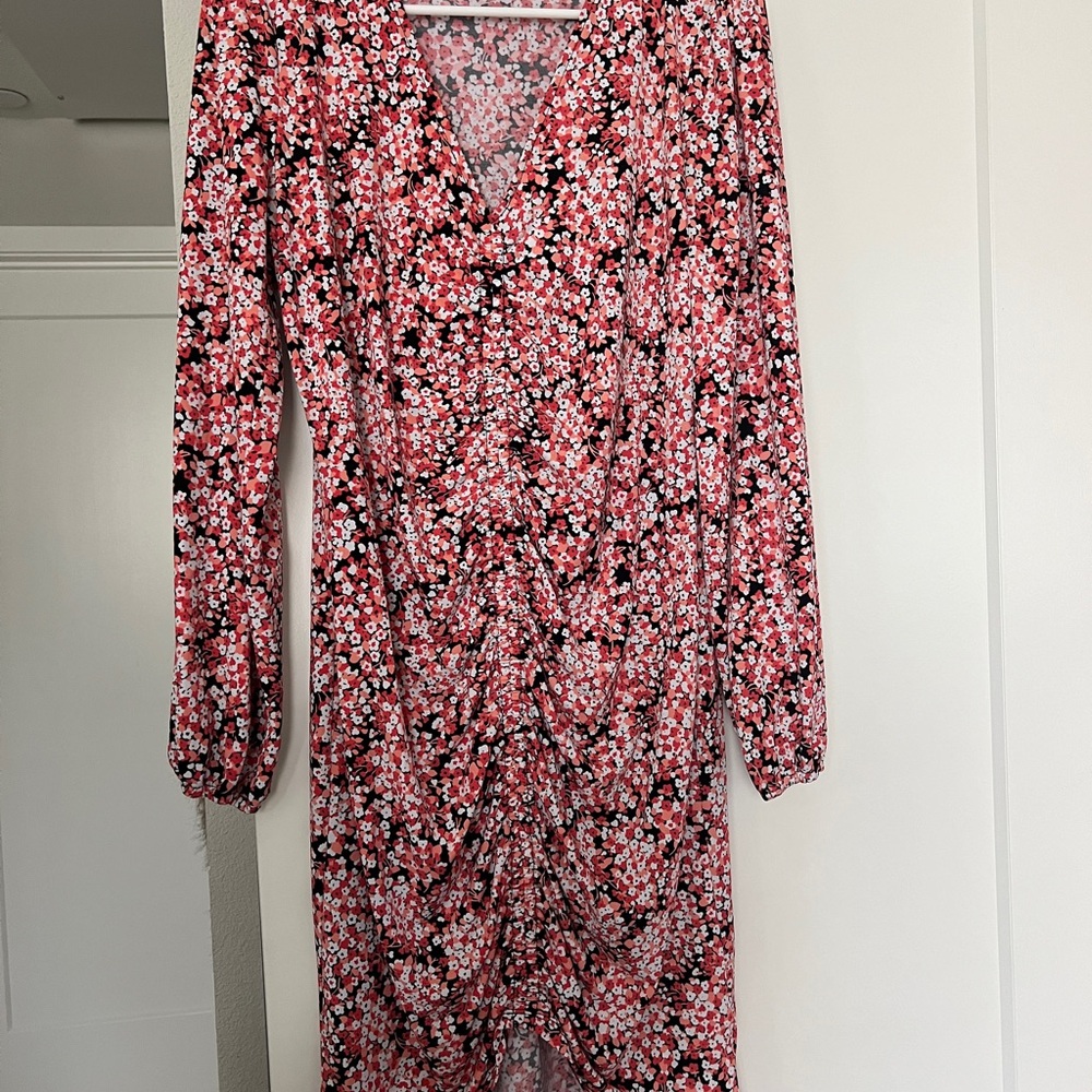 Michael Kors Red and Black Floral Long Sleeve Dress